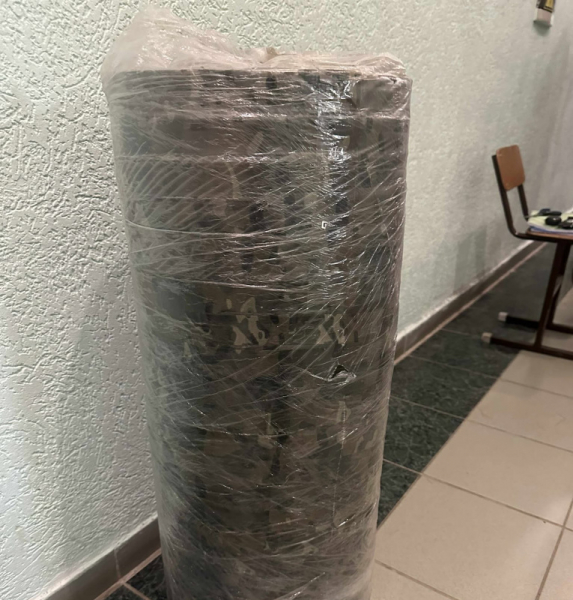 У Тернополі студенти плетуть маскувальні сітки для військових (фото)