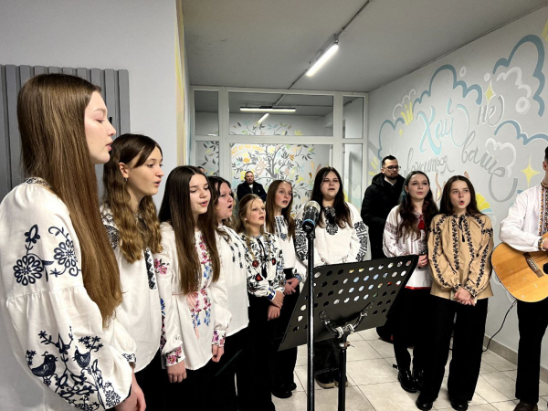 Різдвяна молитва та підтримка: зустріч для родин загиблих воїнів у Тернополі (фото)