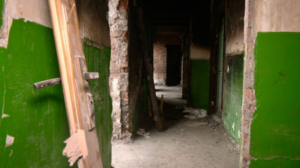 Досі шукають 86-річну тернополянку, яка зникла під завалами зруйнованого будинку на Стуса (фото)