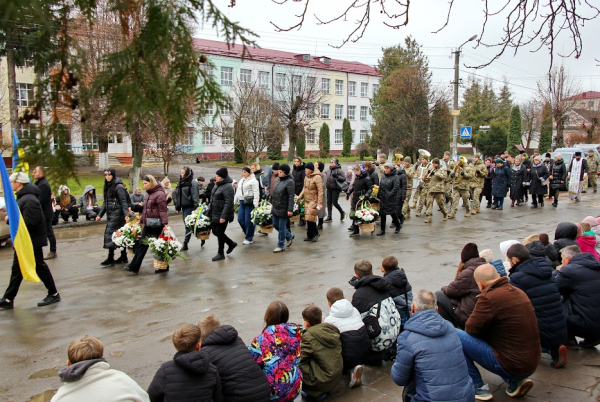Шумська громада попрощалася з героєм Олександром Каніщевим (фото)