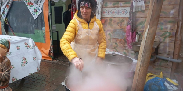 Варили борщ у прямому ефірі: Тернопільщина вперше долучилася до телемосту (фото)