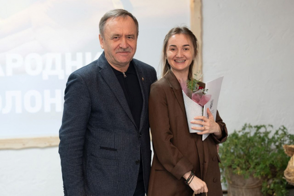 День волонтера на Тернопільщині: Президент відзначив нагородою місцевого активіста (фото)