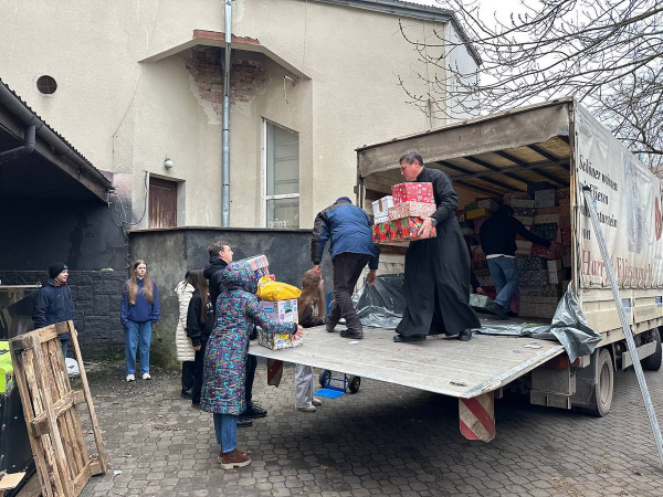 Акція "Святий Миколай тебе не забуває" стартувала у Тернополі (фото)