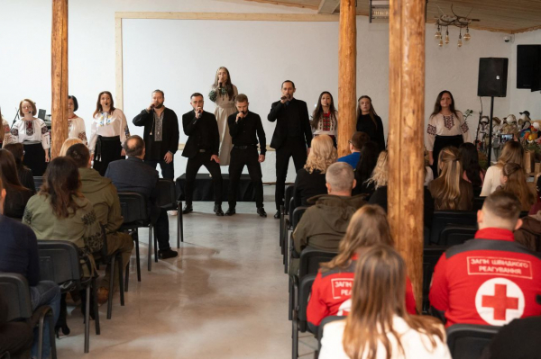 День волонтера на Тернопільщині: Президент відзначив нагородою місцевого активіста (фото)