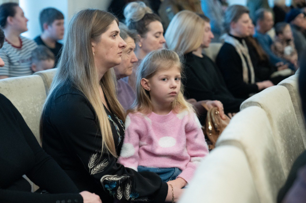 Посмертні нагороди родинам 52 загиблих військових вручили на Тернопільщині (фото)