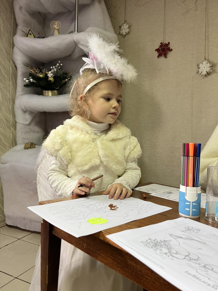 Борщівська громада відкрила Хатинку Миколая: понад 1400 дітей відвідали святкову резиденцію (фото)