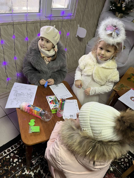 Борщівська громада відкрила Хатинку Миколая: понад 1400 дітей відвідали святкову резиденцію (фото)