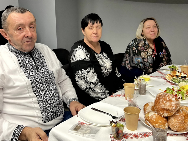 Різдвяна молитва та підтримка: зустріч для родин загиблих воїнів у Тернополі (фото)