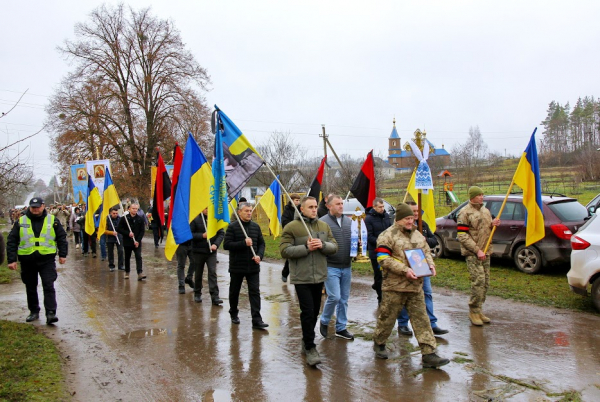 Шумська громада попрощалася з героєм Олександром Каніщевим (фото)