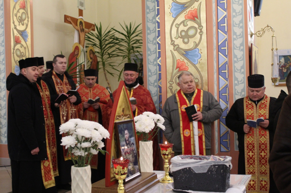 У Великих Гаях відбулося прощання із захисником Володимиром Демчишиним (фото)