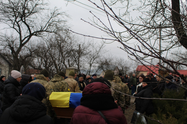 У Великих Гаях відбулося прощання із захисником Володимиром Демчишиним (фото)