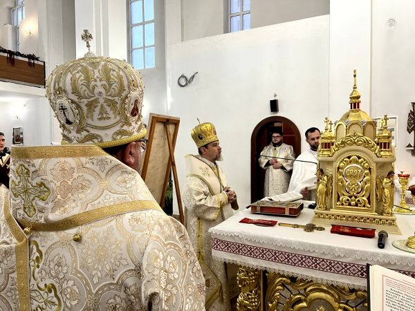 Різдвяна молитва та підтримка: зустріч для родин загиблих воїнів у Тернополі (фото)
