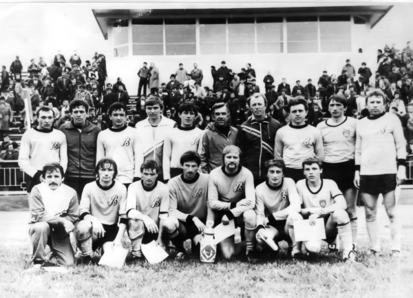 У офісі Асоціації футболу Тернопільщини погасили пам’ятний конверт, приурочений до 90-річчя Володимира Ониська (фото)