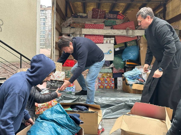 Акція "Святий Миколай тебе не забуває" стартувала у Тернополі (фото)