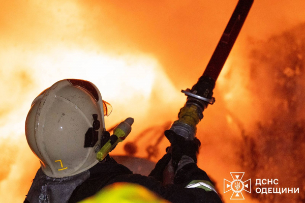 російські війська здійснили масовану атаку на Одещину: постраждали четверо людей та інфраструктура (фото, відео)