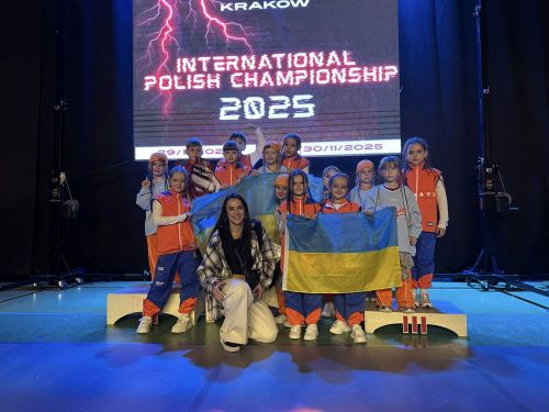 Юні танцівниці з Тернополя вибороли золото на міжнародних змаганнях у Польщі (фото)