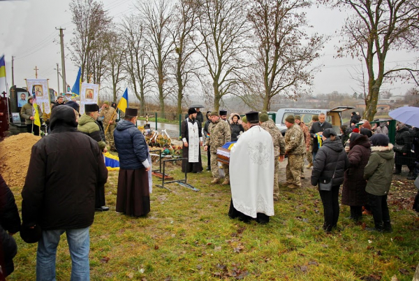Шумська громада попрощалася з героєм Олександром Каніщевим (фото)