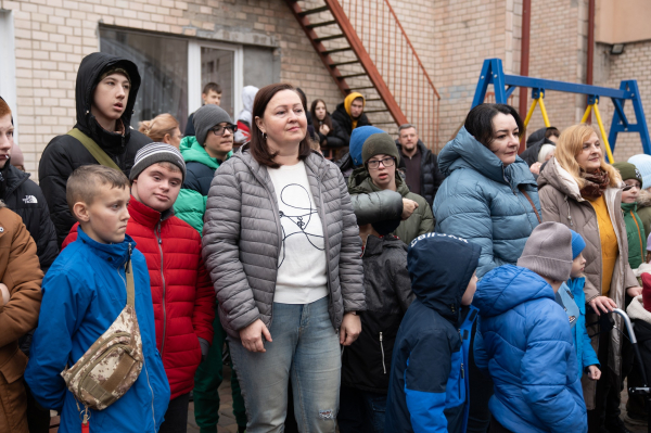 Для дітей із особливими освітніми потребами у Тернополі відкрили купольну альтанку (фото)