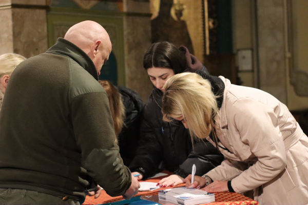 120 сертифікатів на пральні машини передали сім’ям, які постраждали від обстрілу в Тернополі (фото)