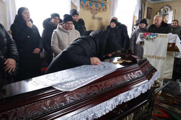 Борсуківська громада попрощалася з Героєм Володимиром Шибистим (фото)