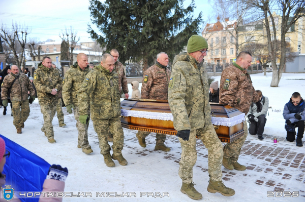 Назавжди 32: до Чорткова повернувся полеглий захисник Петро Заяць (фото)