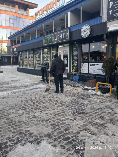 Муніципали у Тернополі виявили 12 фактів нерозчищення снігу на вулицях та у дворах міста