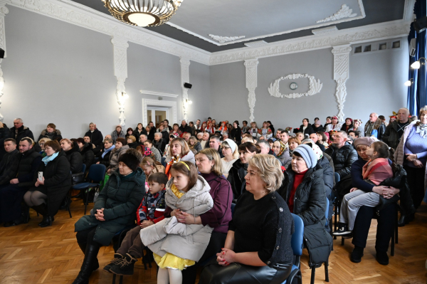 У Ланівцях відбувся мистецько-християнський захід «Колядує Лановеччина» (фото, відео)