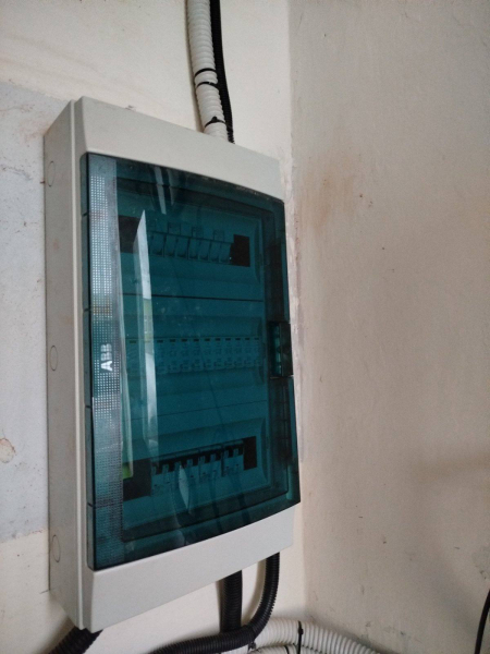 У школі Гусятина запрацювала сонячна електростанція з автономним живленням (фото)