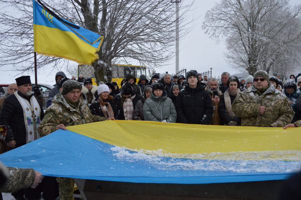 Лановецька громада провела в останню путь воїна Юрія Лазорука (фото)