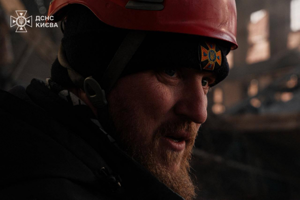 Екстрені служби МВС ліквідовують наслідки російських ударів: серед залучених – рятувальники з Тернополя (фото)