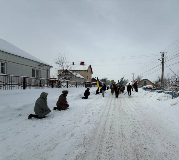 Підгороднянська громада провела в останню путь воїна-захисника Руслана Беркету (фото)