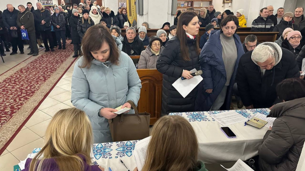 У Тернополі відбулася третя благодійна акція УГКЦ для постраждалих від ракетного обстрілу (фото)