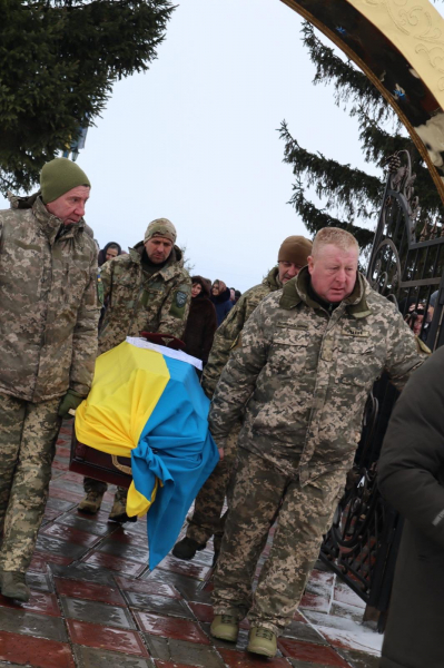 Борсуківська громада попрощалася з Героєм Володимиром Шибистим (фото)