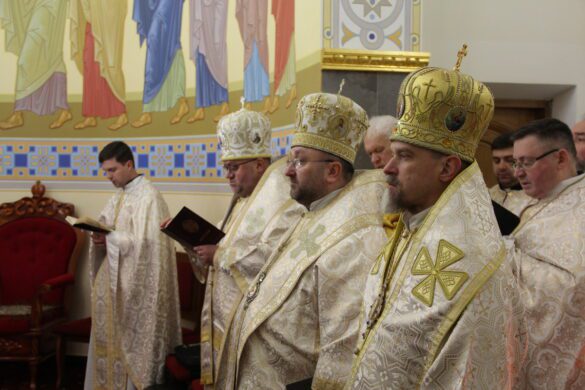 У Зарваниці лунала молитва за воїнів та Україну (фото)