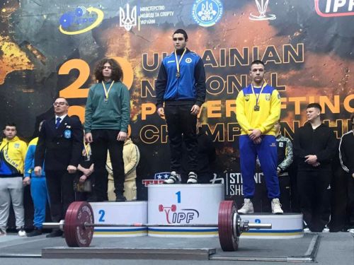 Призером чемпіонату України з пауерліфтингу став школяр з Тернополя