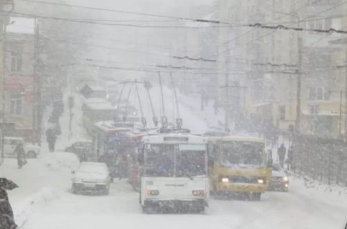 У четвер, 8 січня, в Україні очікується помаранчевий рівень небезпеки – країну накриє потужний південний циклон: Тернопіль в зоні його дії