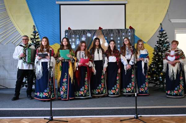 У Ланівцях відбувся мистецько-християнський захід «Колядує Лановеччина» (фото, відео)