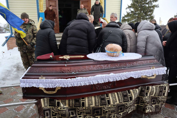 Борсуківська громада попрощалася з Героєм Володимиром Шибистим (фото)