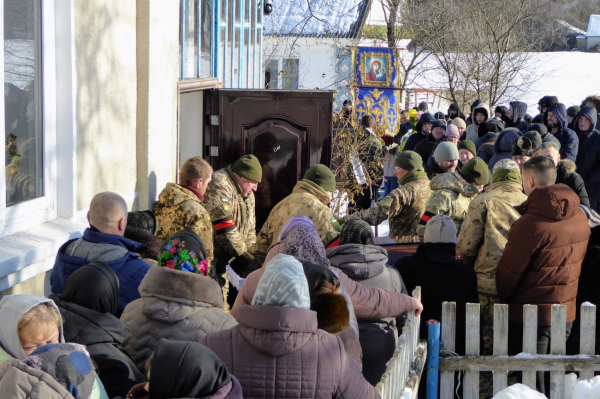 На Шумщині провели в останню путь полеглого захисника Володимира Федчука (фото)