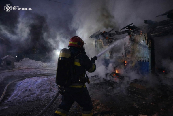 П’ять пожеж і допомога медикам: рятувальники Тернопільщини підбили підсумки доби (фото)