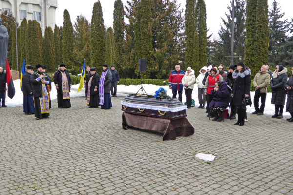 Шумська громада зустріла полеглого захисника Дмитра Войцішевського, який майже два роки вважався зниклим безвісти (фото)