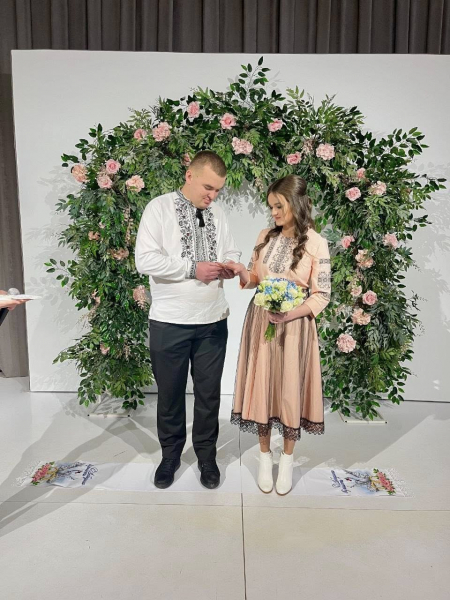 У Тернополі до Дня закоханих одружилися 16 пар (фото)