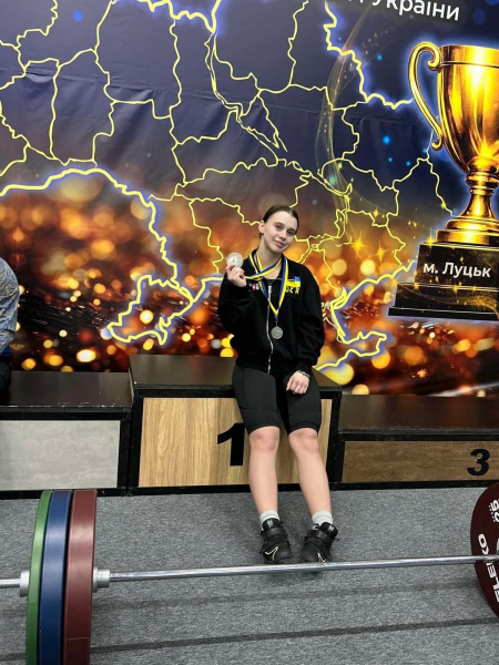 Важкоатлетка з Бучача Ірина Гапій здобула «срібло» Кубка України