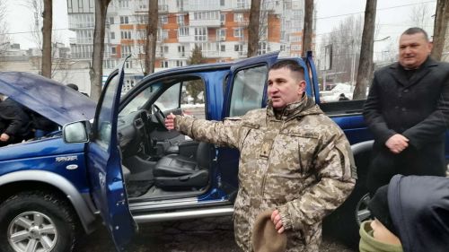 У День пам’яті воїнів-афганців ветерани Тернопільщини передали авто майору ЗСУ
