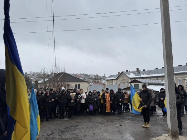 У Бережанах відкрили меморіальну дошку військовому Петру Сендецькому (фото)