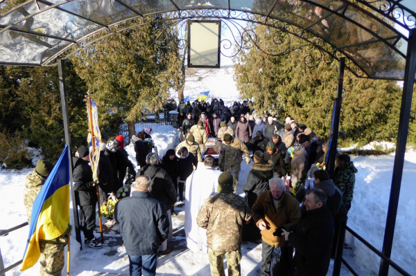 На Шумщині провели в останню путь полеглого захисника Володимира Федчука (фото)