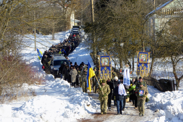 На Шумщині провели в останню путь полеглого захисника Володимира Федчука (фото)