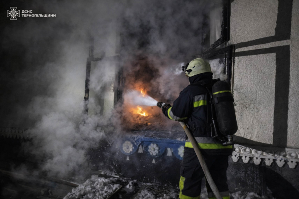 П’ять пожеж і допомога медикам: рятувальники Тернопільщини підбили підсумки доби (фото)