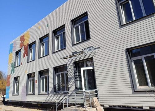 У дитсадку в Тернополі облаштовують сучасний фасад (ФОТО)