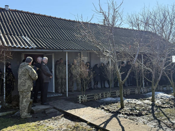 Заліщицька громада провела в останню дорогу захисника Василя Шевчука (фото)